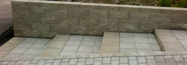 Mur med inbyggd LED-belysning